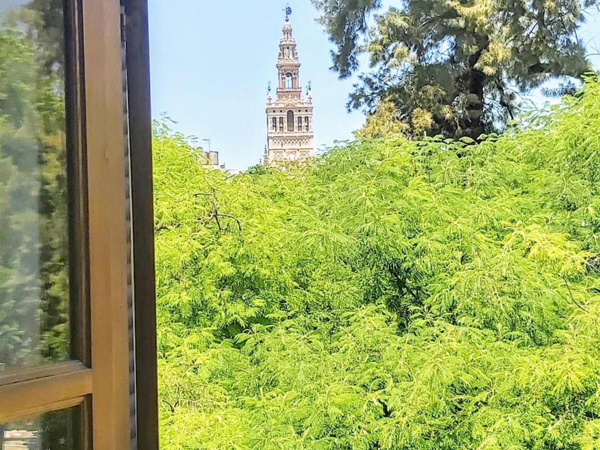 La Casa De San Fernando Con Vistas A Reales Alcazares