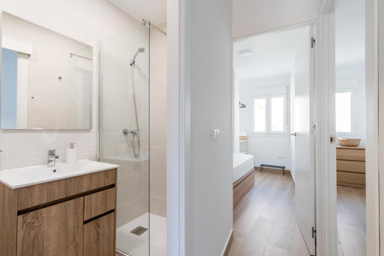 Holi-rent Pureza Apartment Seville