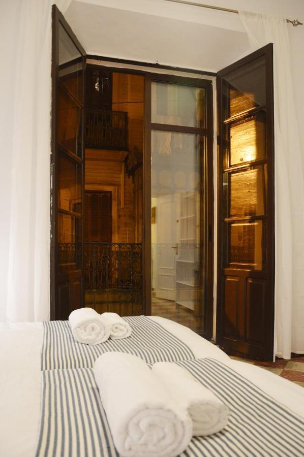 Colon 32 Seville