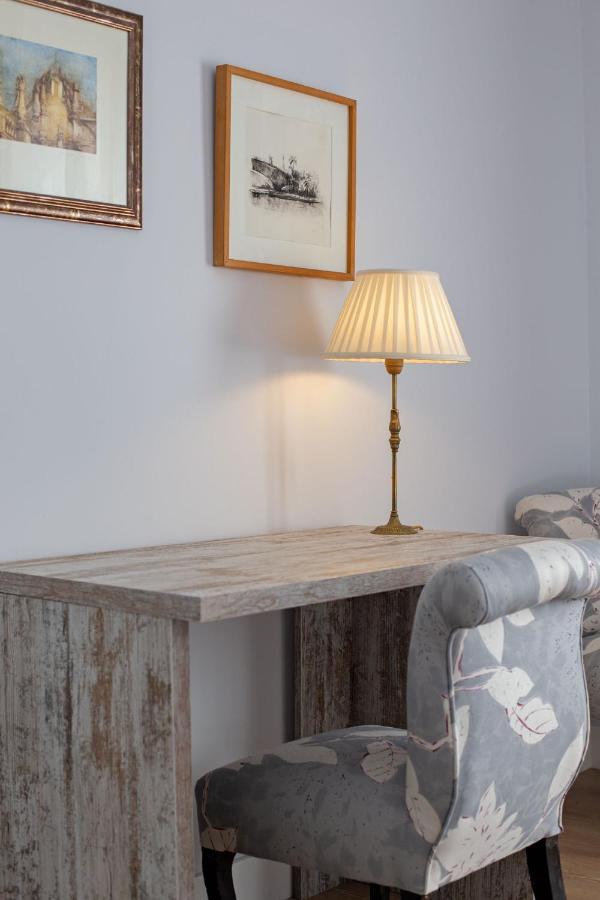 Plaza De Espana Deluxe By Valcambre Apartment *