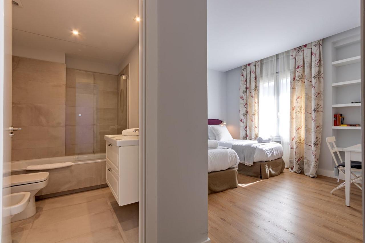 Plaza De Espana Deluxe By Valcambre Apartment