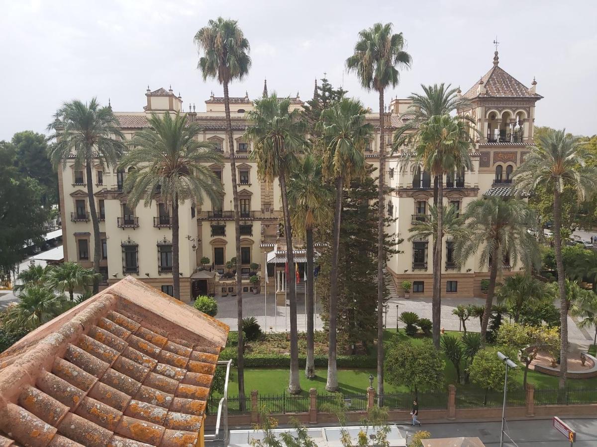La Casa De San Fernando Con Vistas A Reales Alcázares