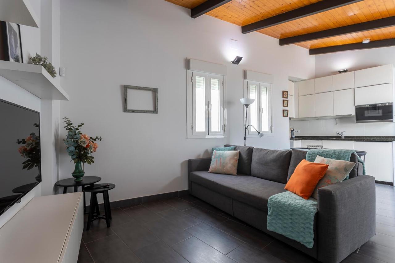 Terrace & Chill Urban Apartment *