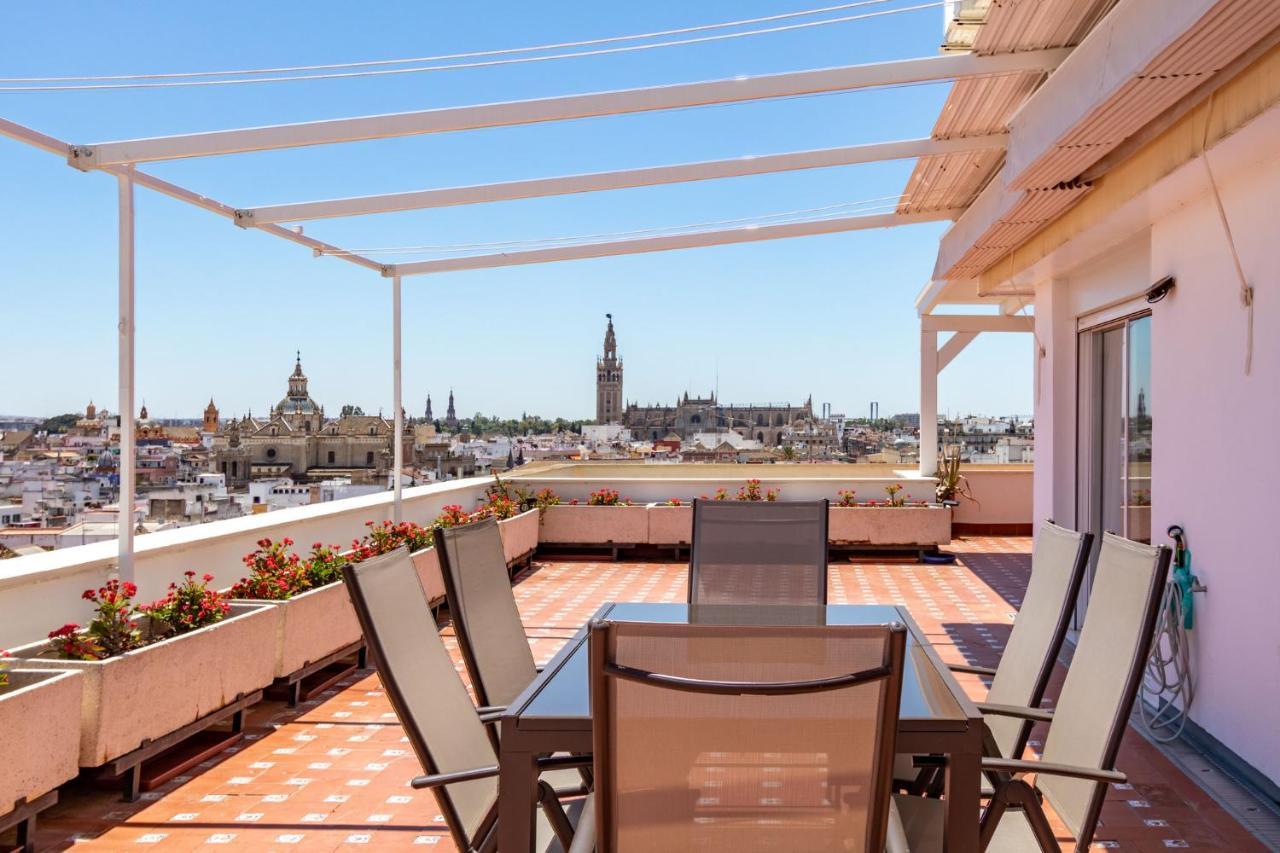 Center Deluxe Sky View By Valcambre Apartment *