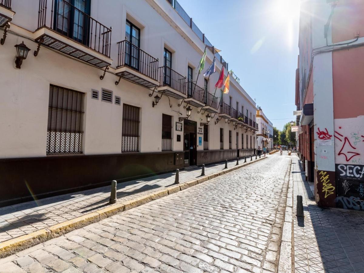 Holi-rent Lumbreras Apartment Seville