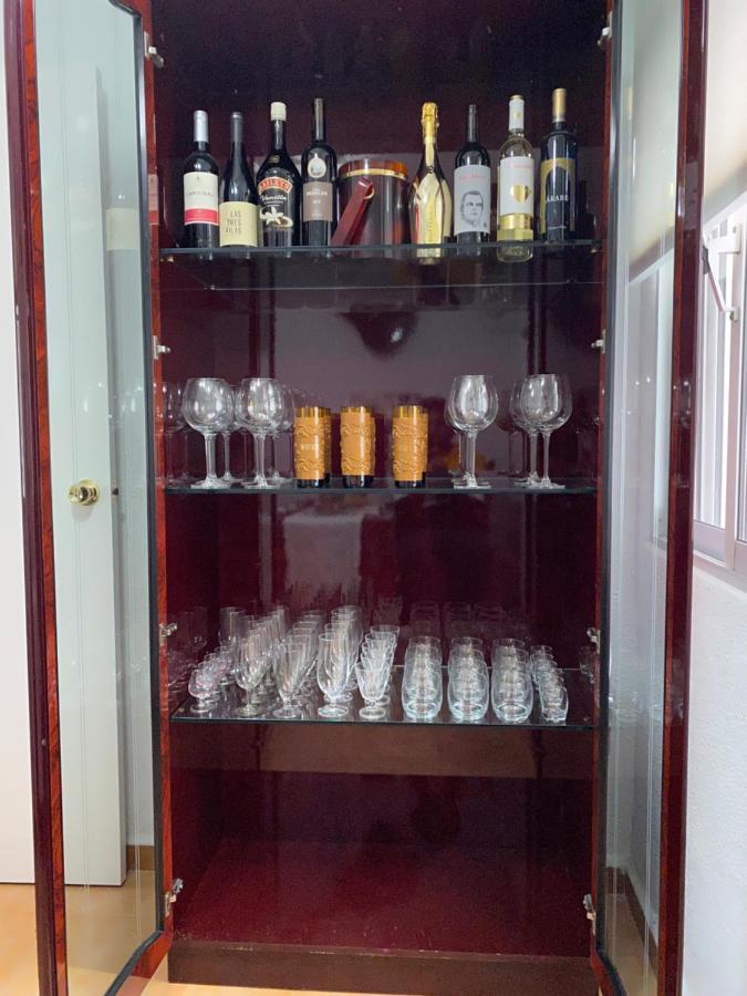 Apartment An Indian Bollywood Experience - For Families, Couples & Business Trips Seville