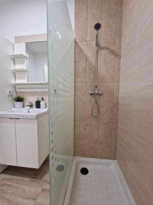 Encantador Estudio En Alameda De Hércules Sevilla