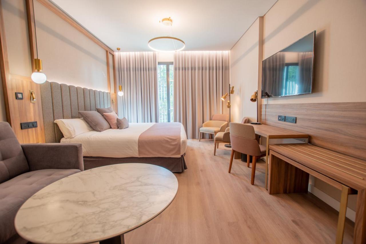 Giralda Center 4* Seville