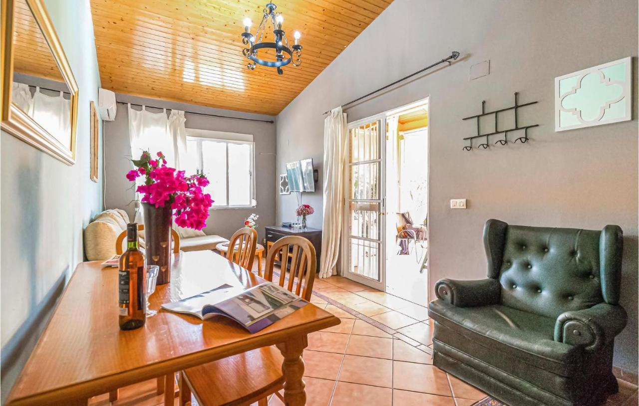 Beautiful In With 3 Bedrooms, Wifi And Swimming Pool Сasa de vacaciones