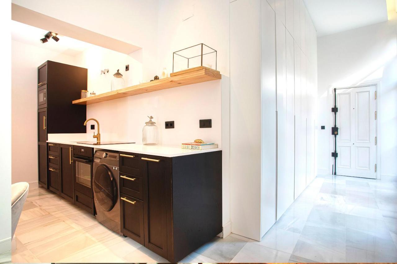 Apartment Genteel Giralda *