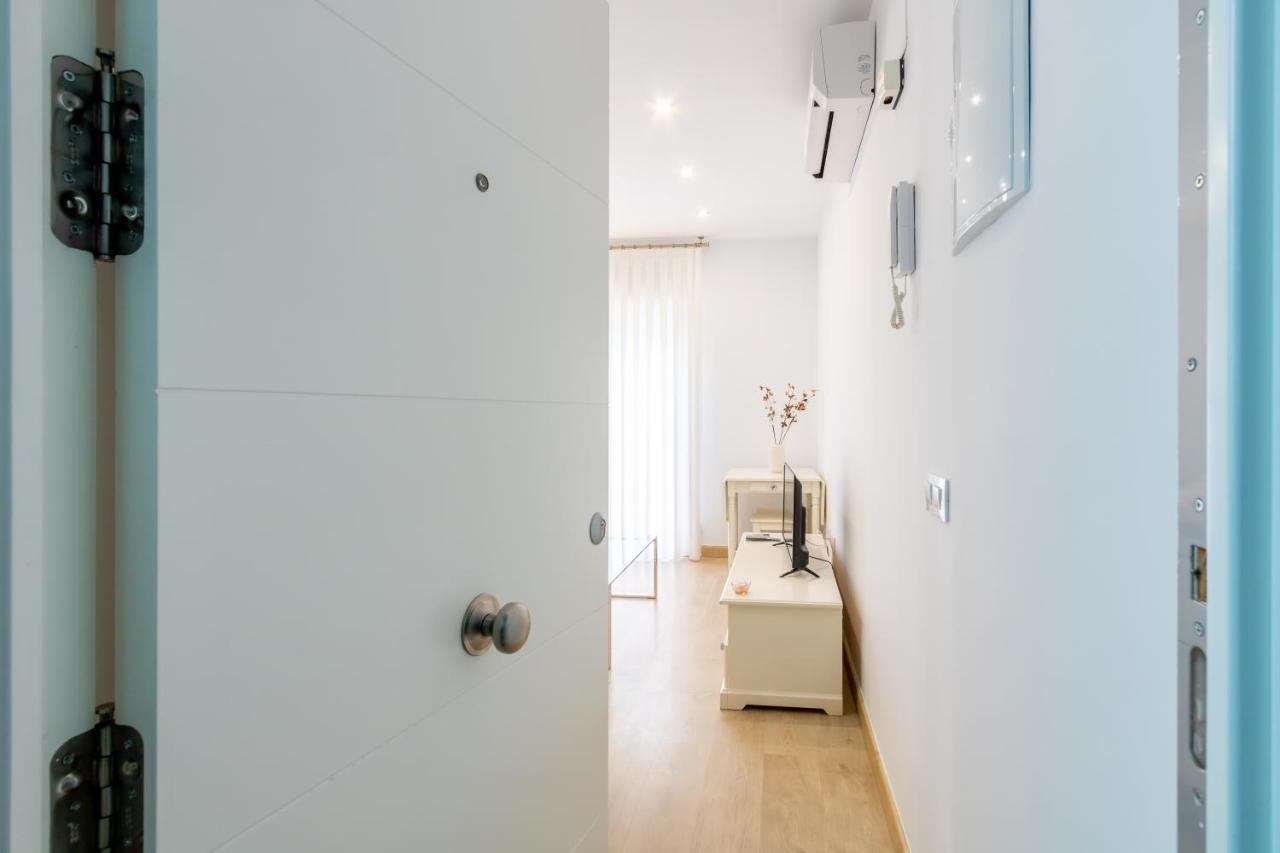 Apartment Charming 2 Bedroom Triana Bridge By Ocityzen *