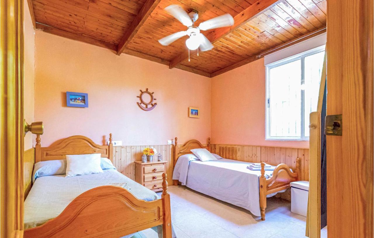 Beautiful In With 3 Bedrooms, Wifi And Swimming Pool Сasa de vacaciones Sevilla