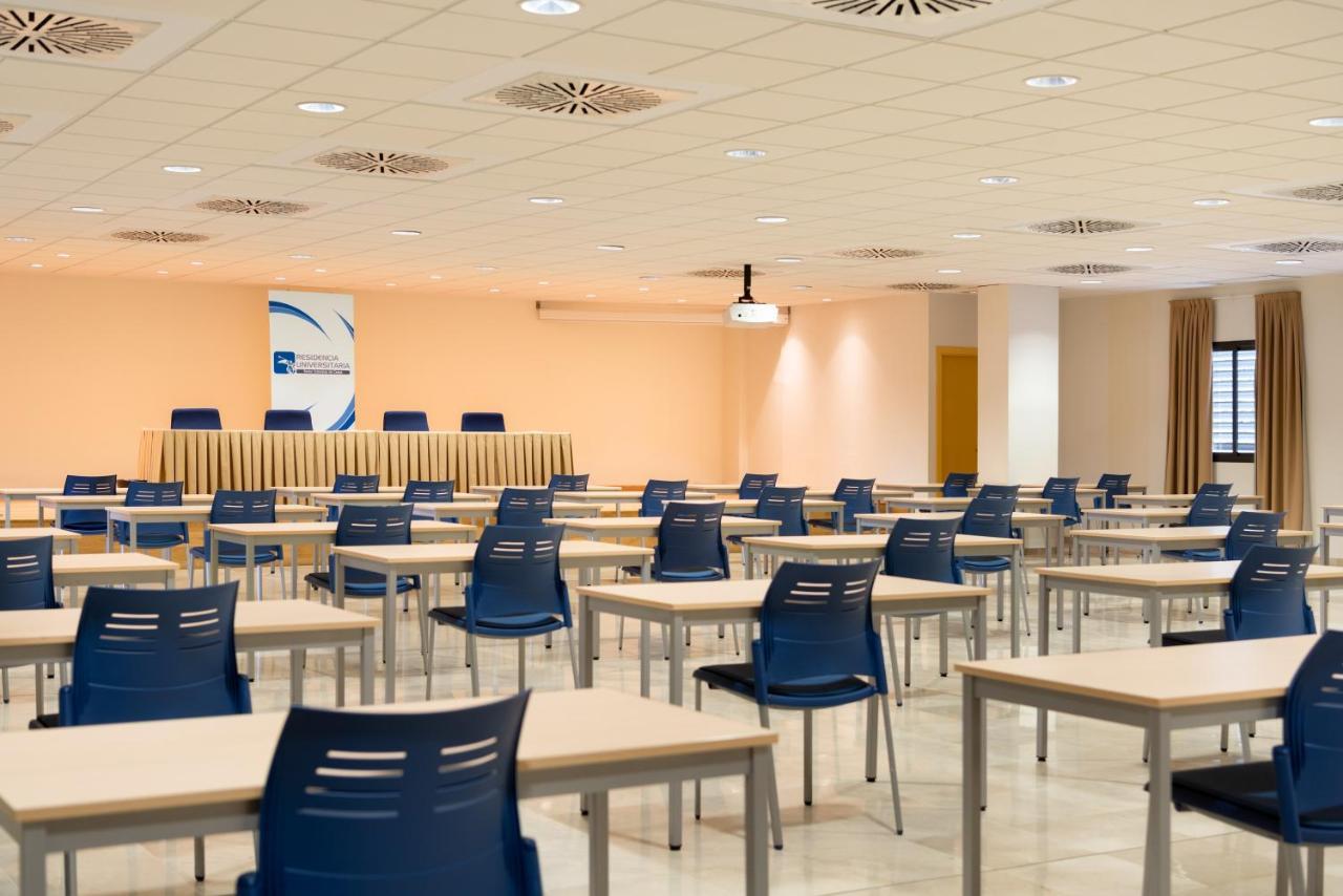 Micampus Estanislao Del Campo, Student Seville