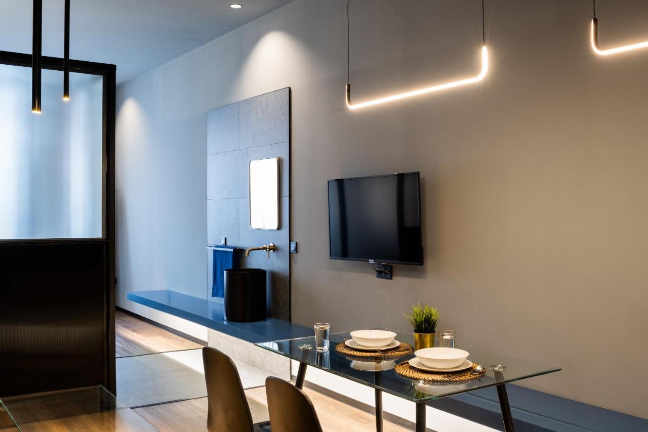 Apartment Muralla By Lola Seville