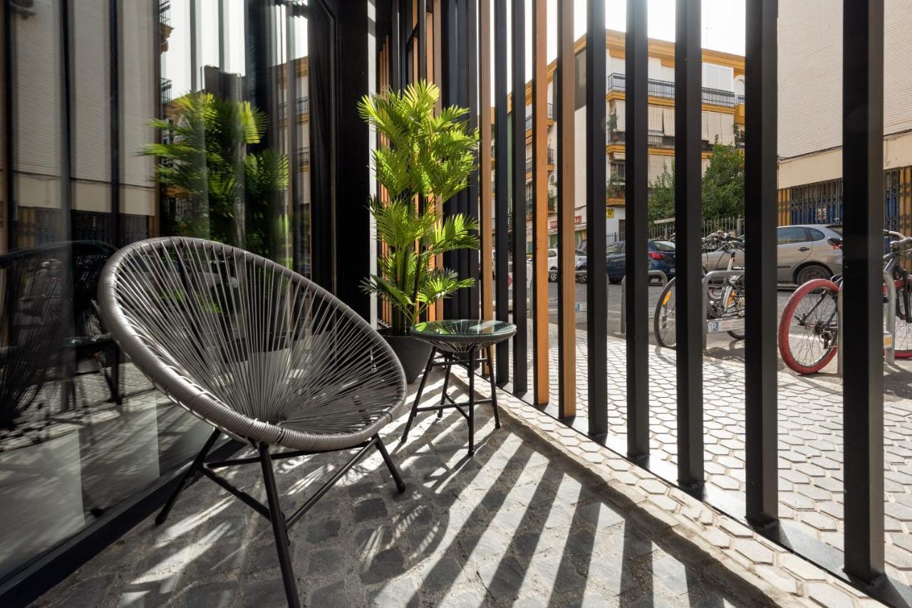 Apartment Muralla By Lola Seville