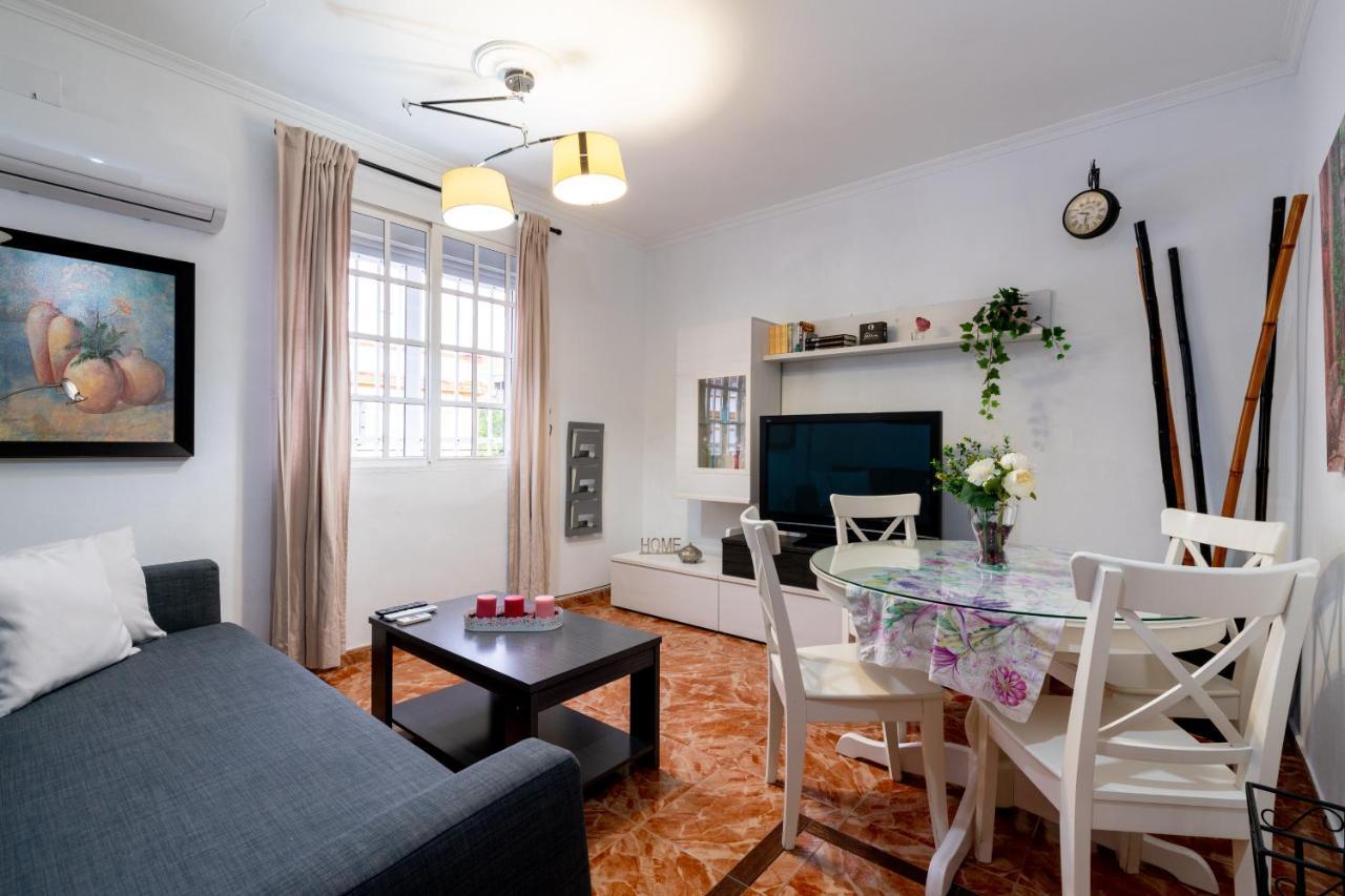 Holi-rent Miraflores Apartment Seville