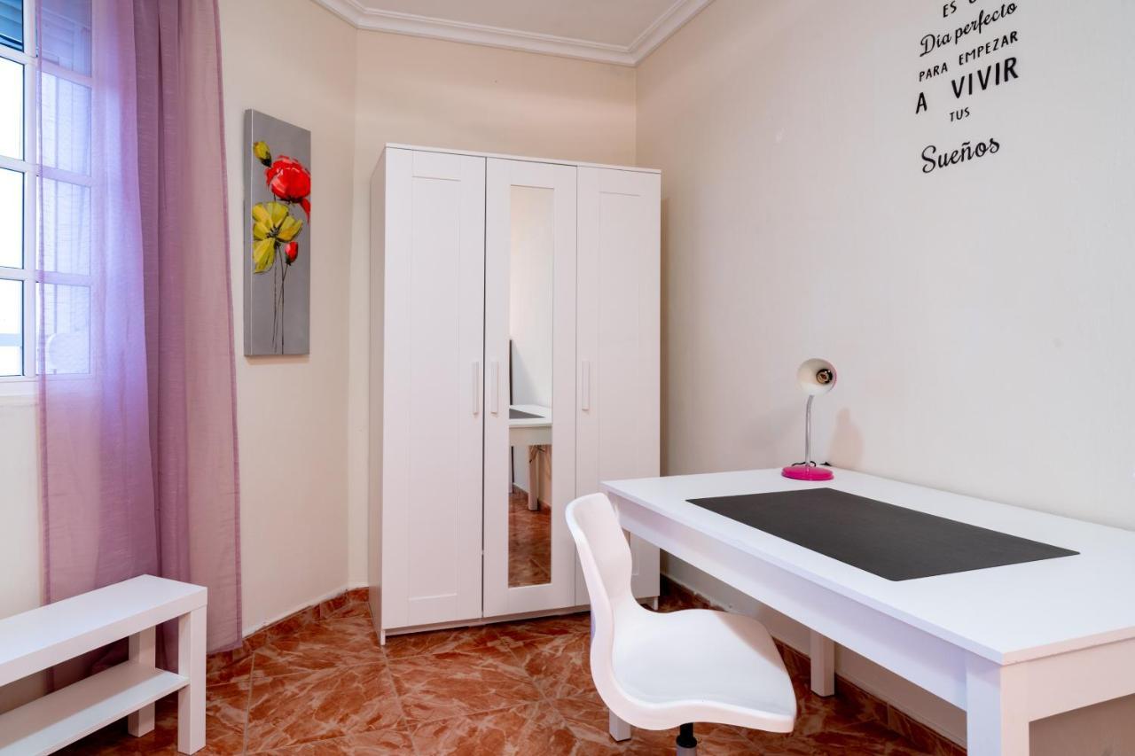 Apartment Holi-rent Miraflores Seville