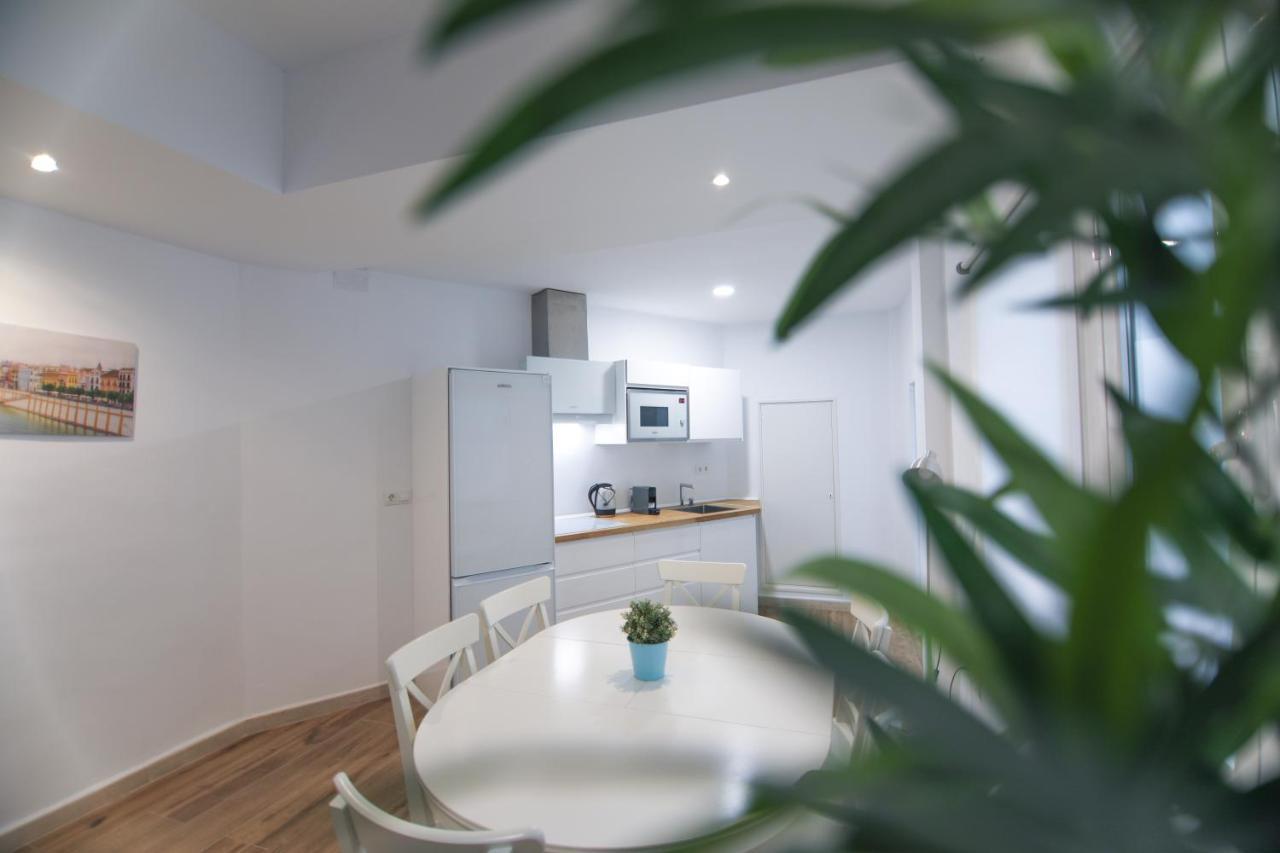 Rentalsevilla Espacioso Y Acogegor Apartamento De 3 * Seville