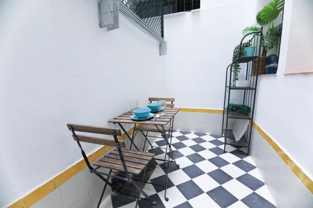 Rentalsevilla Espacioso Y Acogegor Apartamento De 3 * Seville