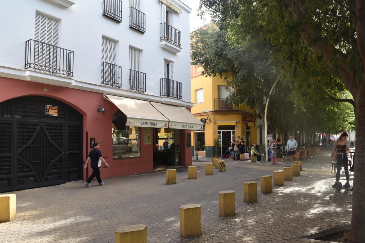 Alameda De Hercules, Gate Of Center Apartment *