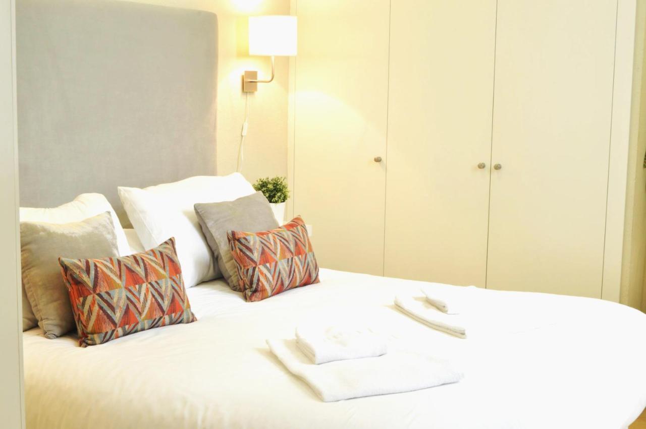 Apartment Homeyseville-penthouse Cathedral Tomas De Ibarra St 6 Pax, Parking Optional *