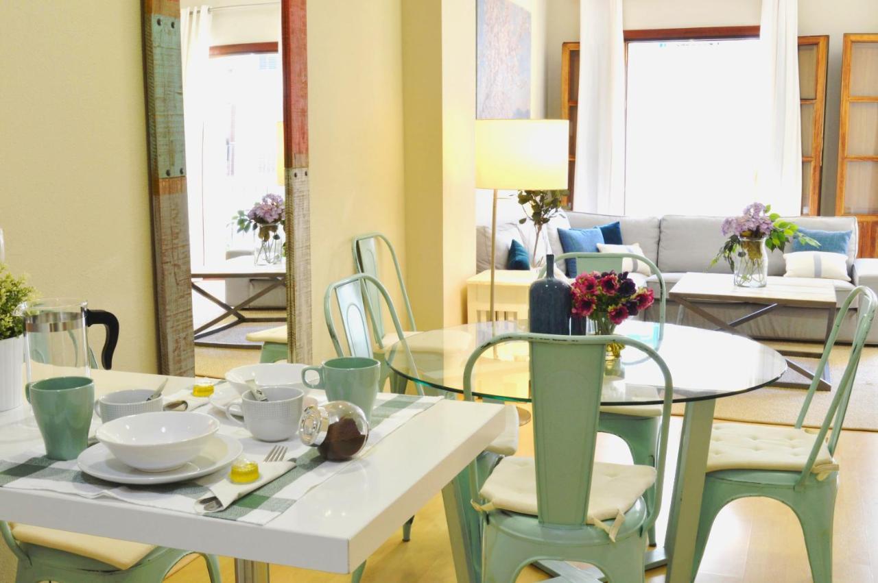 Homeyseville-penthouse Cathedral Tomas De Ibarra St 6 Pax, Parking Optional Apartment Seville