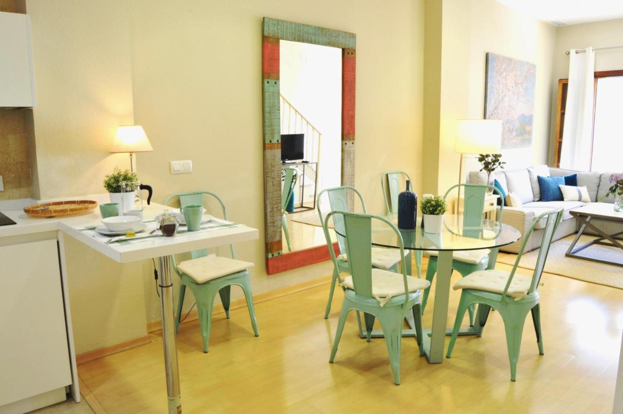 Homeyseville-penthouse Cathedral Tomas De Ibarra St 6 Pax, Parking Optional Apartment