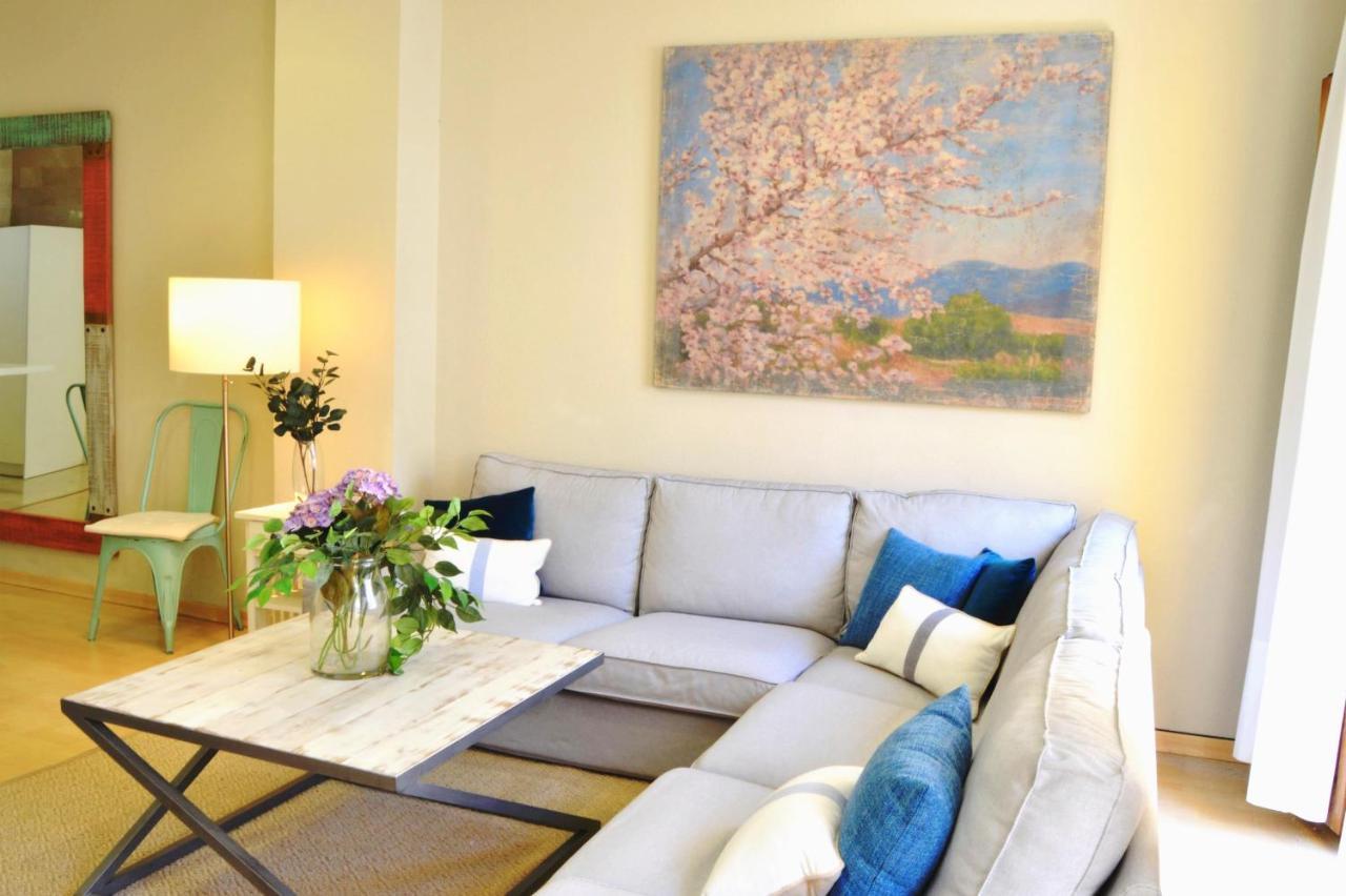 Homeyseville-penthouse Cathedral Tomas De Ibarra St 6 Pax, Parking Optional Apartment