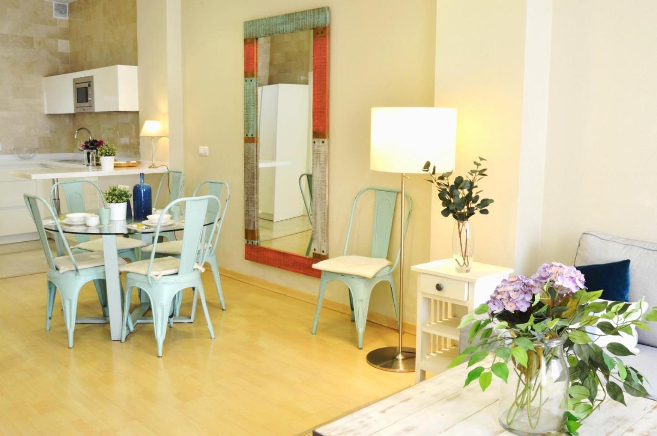 Homeyseville-penthouse Cathedral Tomas De Ibarra St 6 Pax, Parking Optional Apartment *