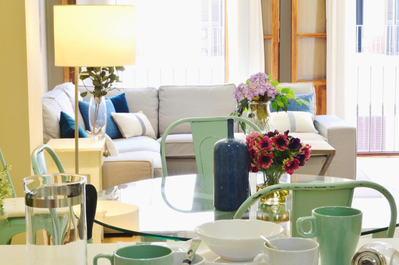 Homeyseville-penthouse Cathedral Tomas De Ibarra St 6 Pax, Parking Optional Apartment *