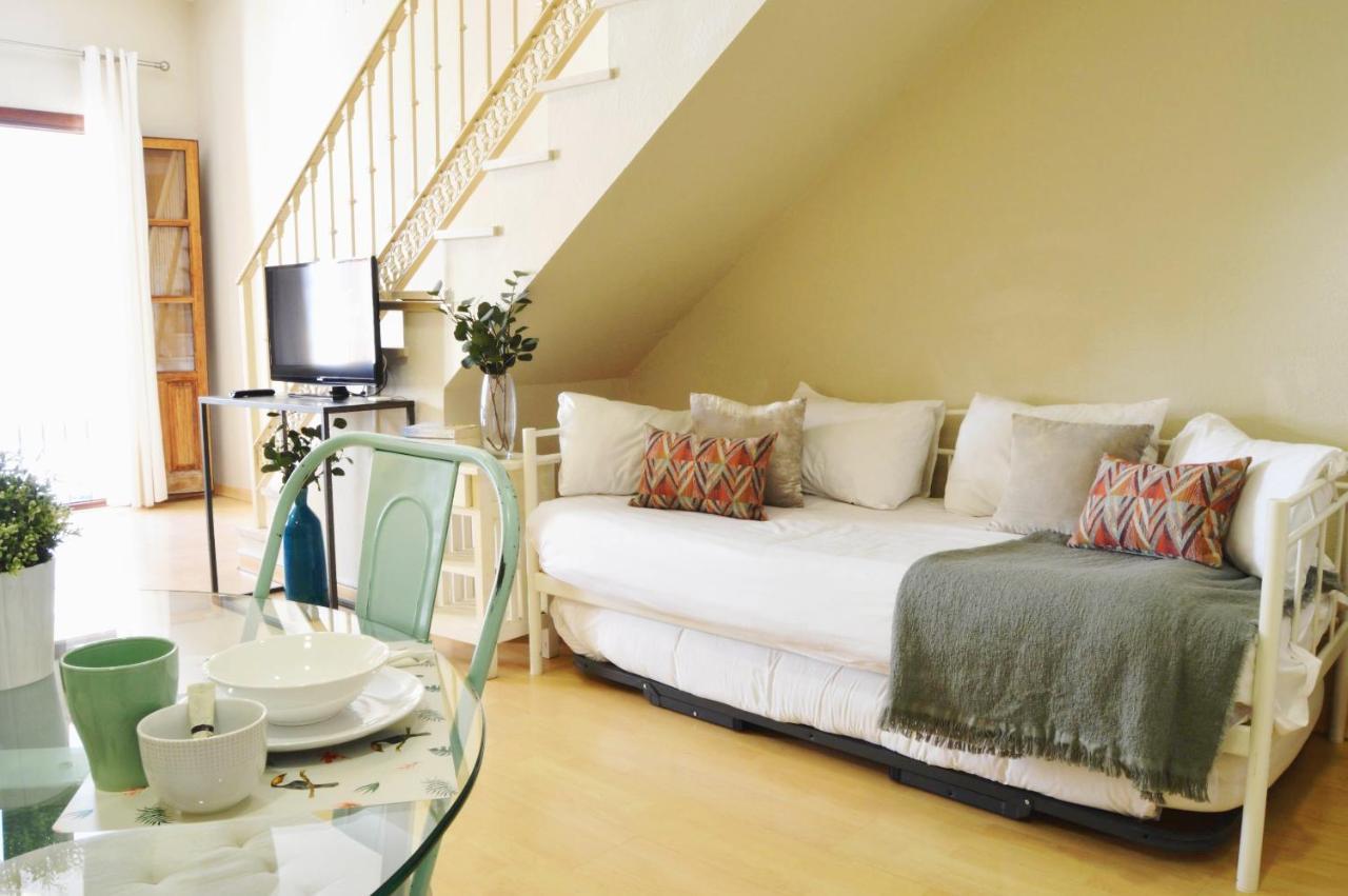 Homeyseville-penthouse Cathedral Tomas De Ibarra St 6 Pax, Parking Optional Apartment *