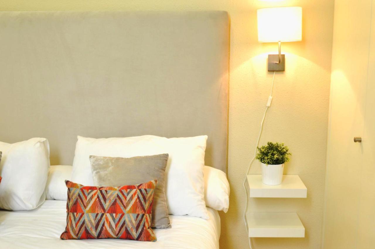 Homeyseville-penthouse Cathedral Tomas De Ibarra St 6 Pax, Parking Optional * Seville