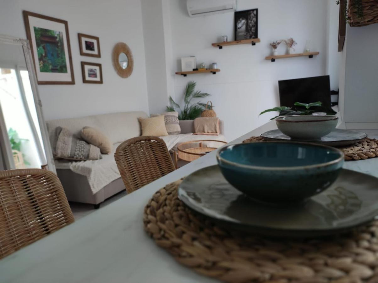 Oasis Con Patio Y Encanto En Centro Apartment