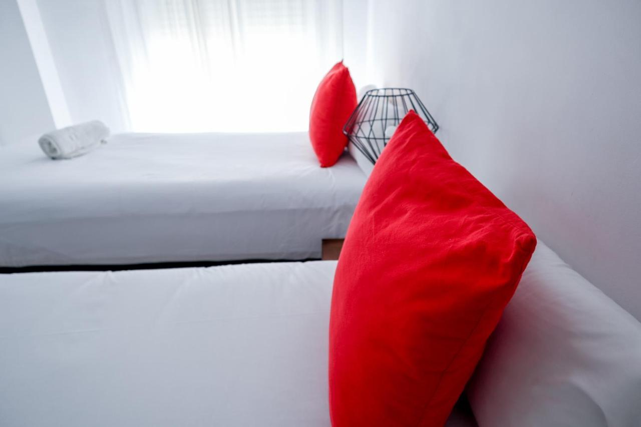 Urban Colours Sauceda Vii Apartment Seville