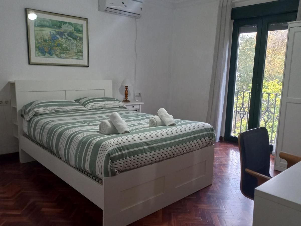 Rest . . . Heliopolis Apartment Seville