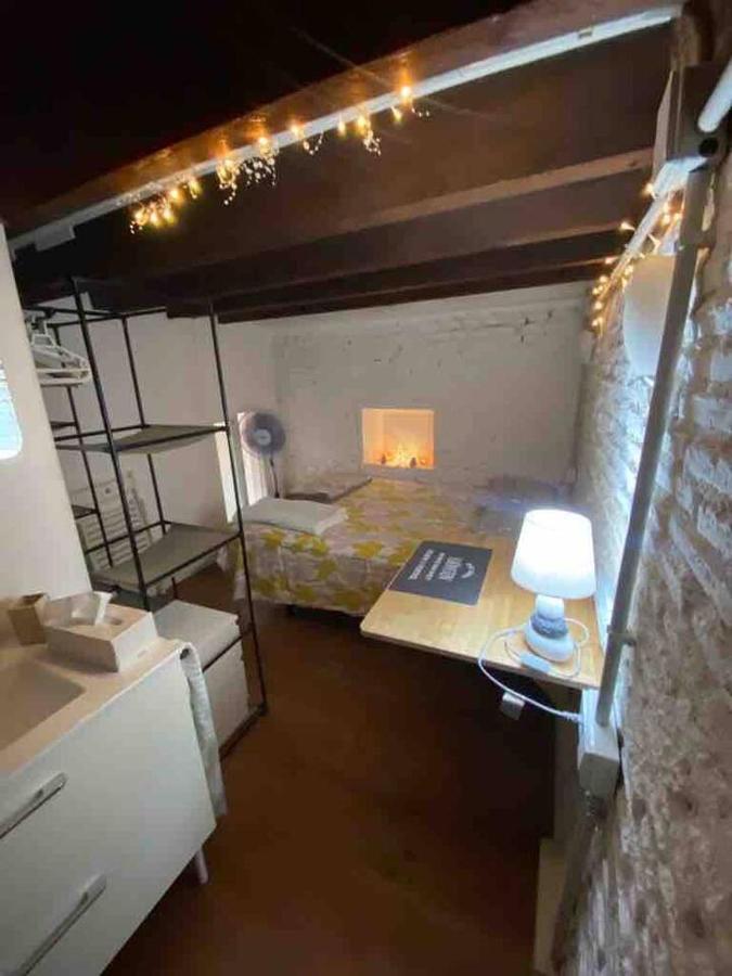 Airbhouse Private & * Seville
