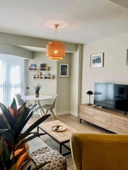 Apartamento 3 Habitaciones.. Centrico Apartment *