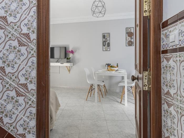 Pureza Dreams De Oasis En Triana * Seville