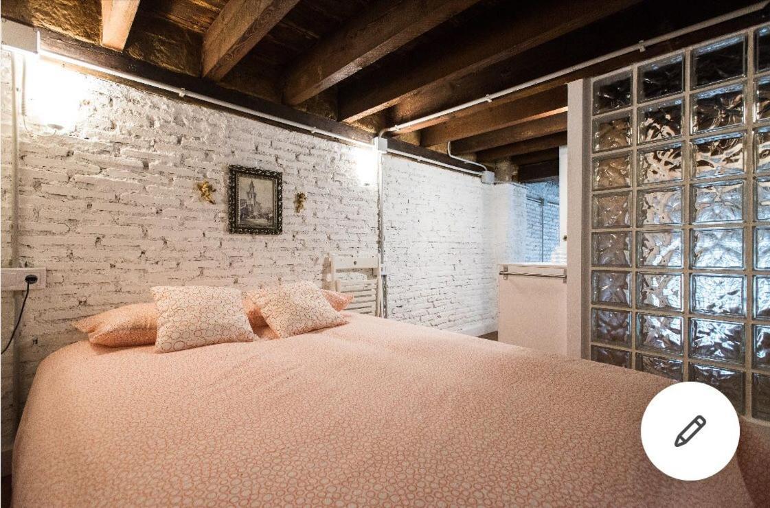 Homestay Airbhouse Private & Seville