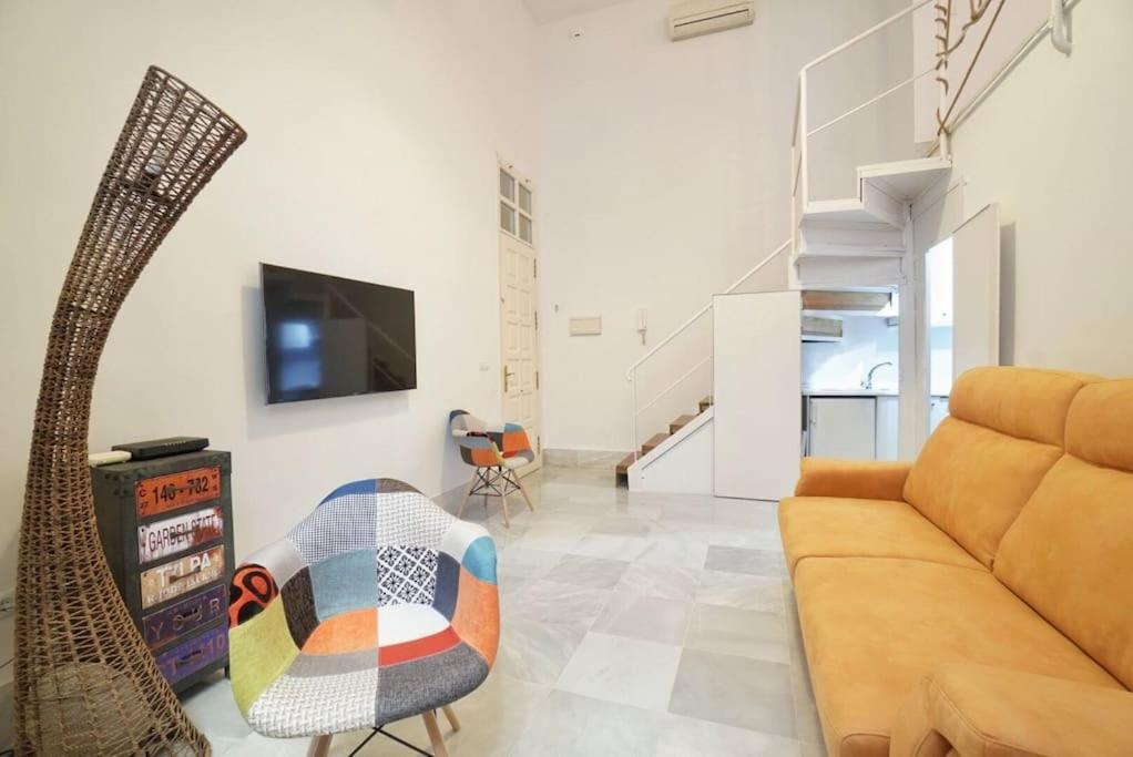 Optimus Duplex Loft Apartment *