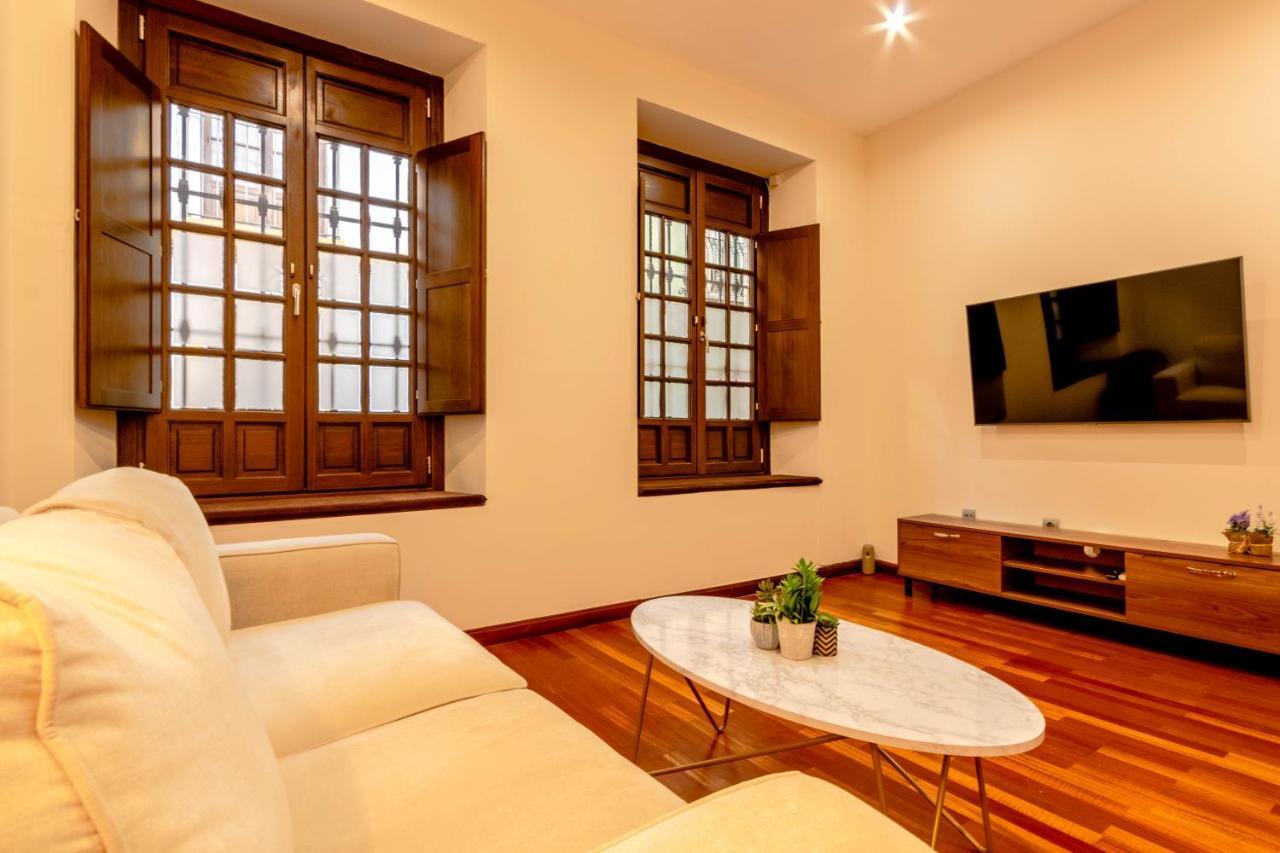 Pedro Nino Eleven Suites Apartment