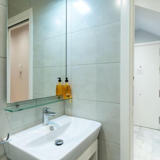 Apartamento Coqueto Descubrir *