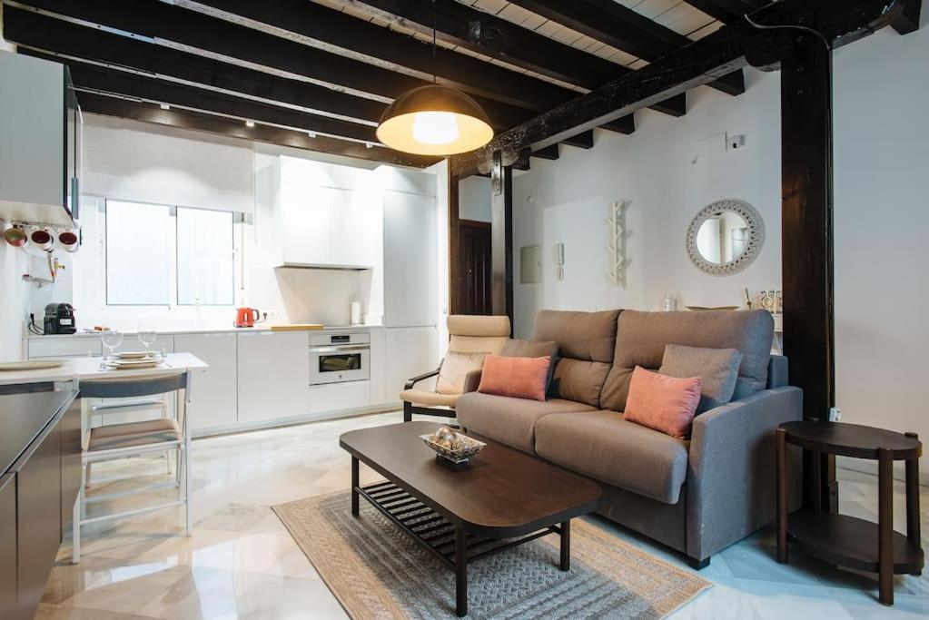 Ad2b Apartment, 300m From Cathedral With 2br