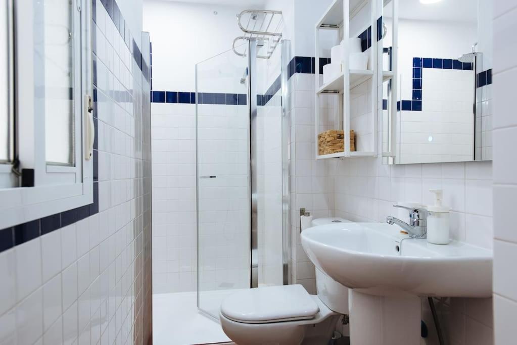 Apartamento Ad2b Apartment, 300m From Cathedral With 2br Sevilla
