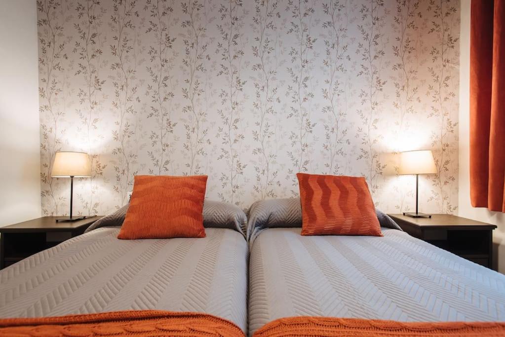 Ad2b Apartment, 300m From Cathedral With 2br Sevilla
