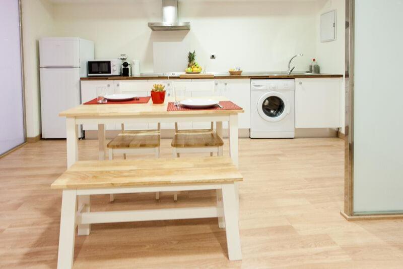 Olé - Albareda 24 Apartamento *