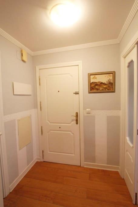 Apartment Clasica: Amigos Y Familia. Parking Gratis!