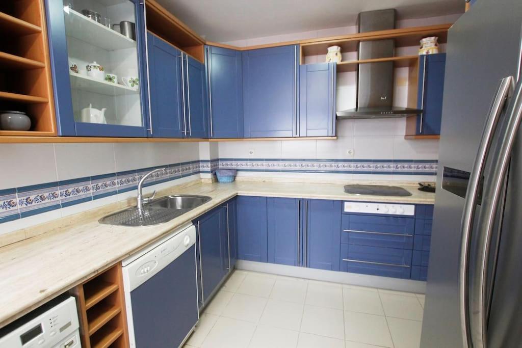 Apartment Clasica: Amigos Y Familia. Parking Gratis!