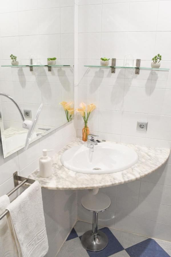 Descalzos Apartment Seville