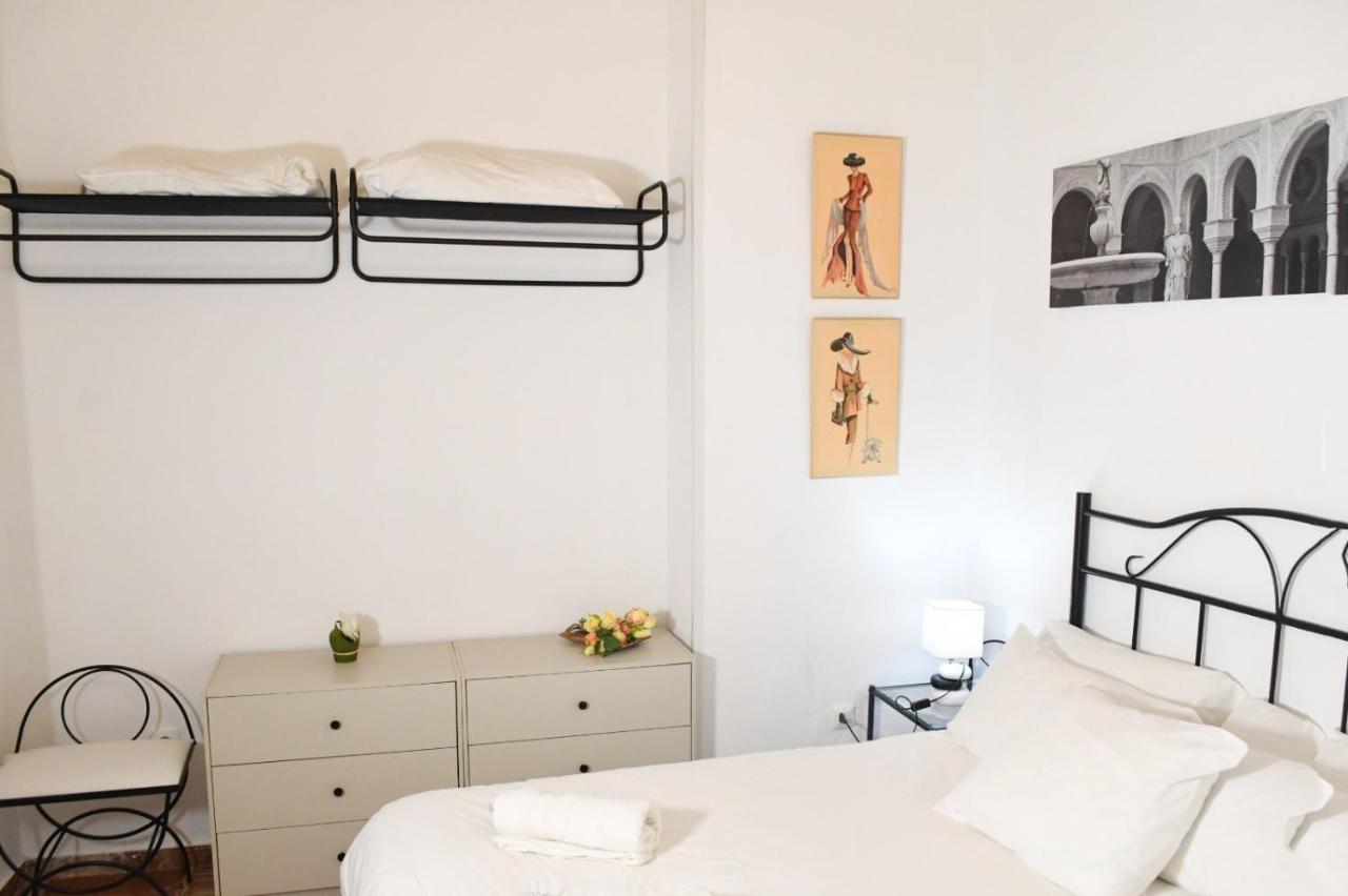 Descalzos Apartment Seville